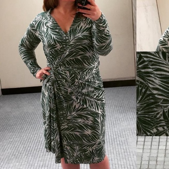 Like New Lularoe Sarah Duster Cardigan - Picture 2 of 5